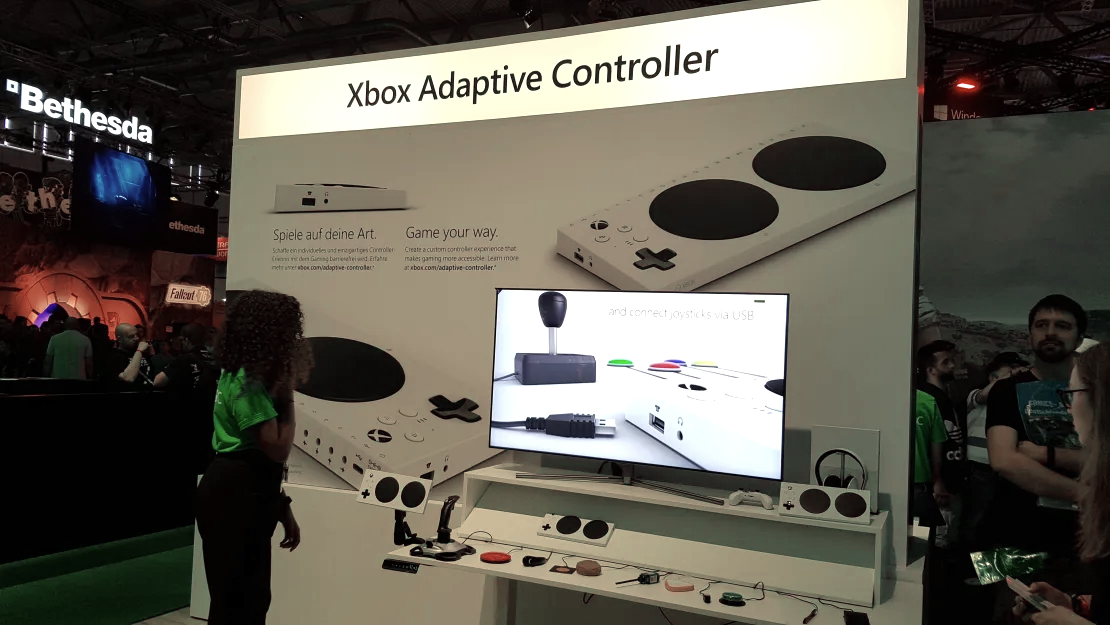 Gamescom 2018 - Xbox Adaptiv Controller Präsentation